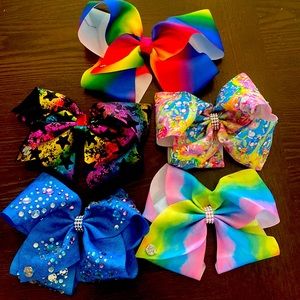 Never worn JOJO hair bows
